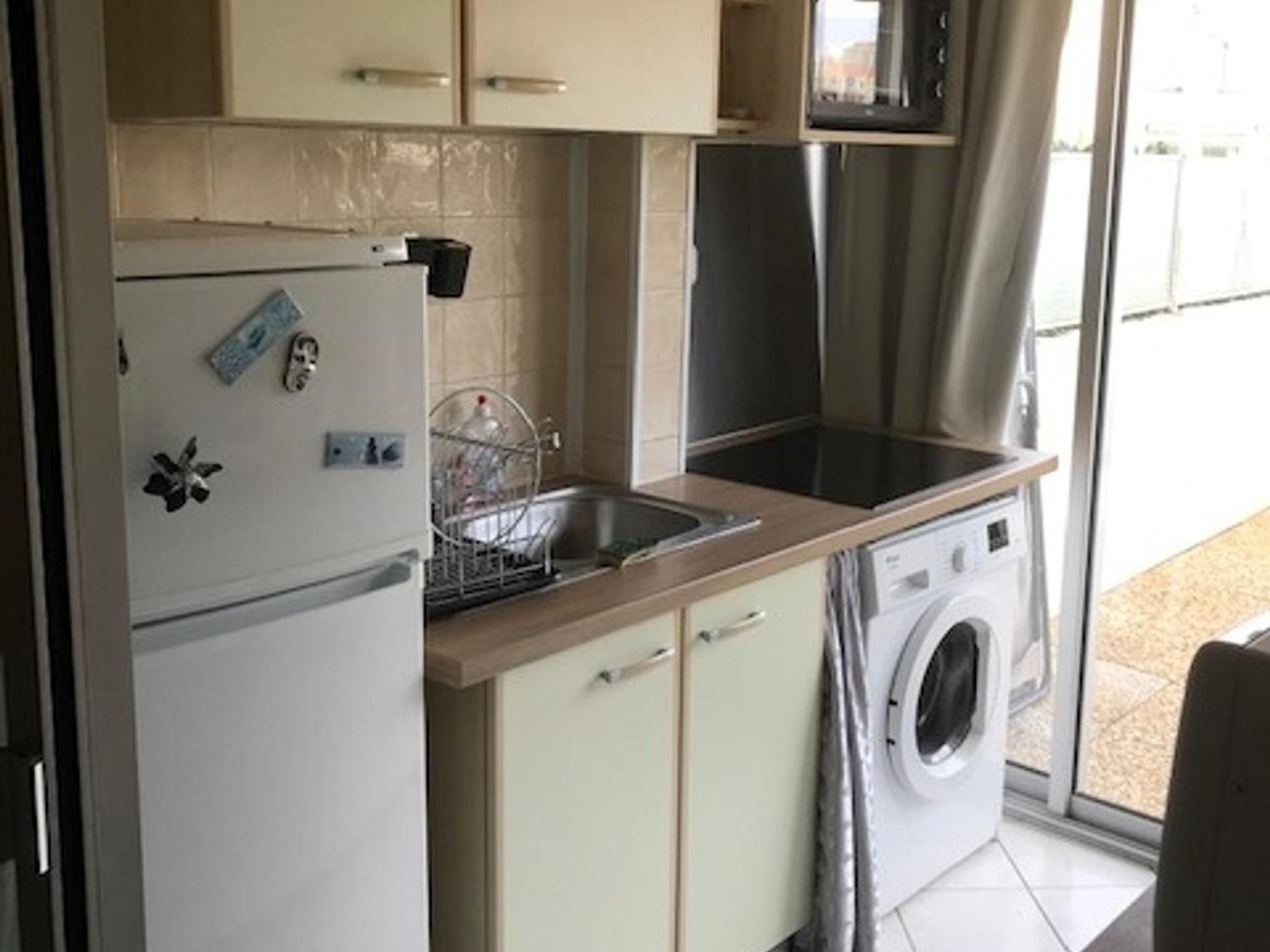 Apartment Climatise, Terrasse Et Parking Proche - Fr-1-338-604